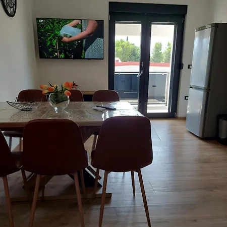Apartmani Karla Paklenica Starigrad Exterior photo