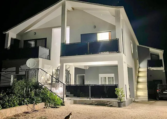 Apartmani Karla Paklenica