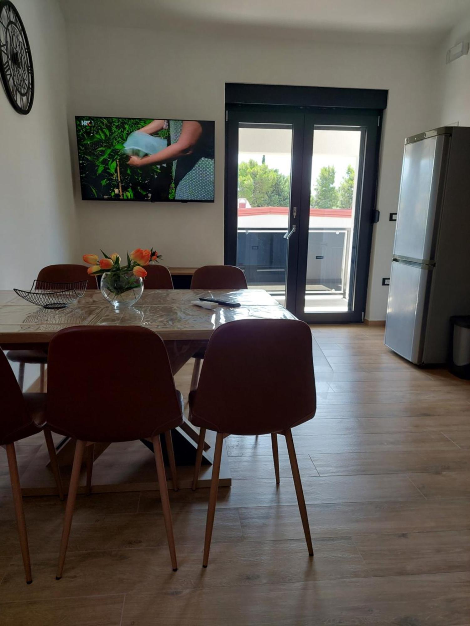Apartment Karla Paklenica