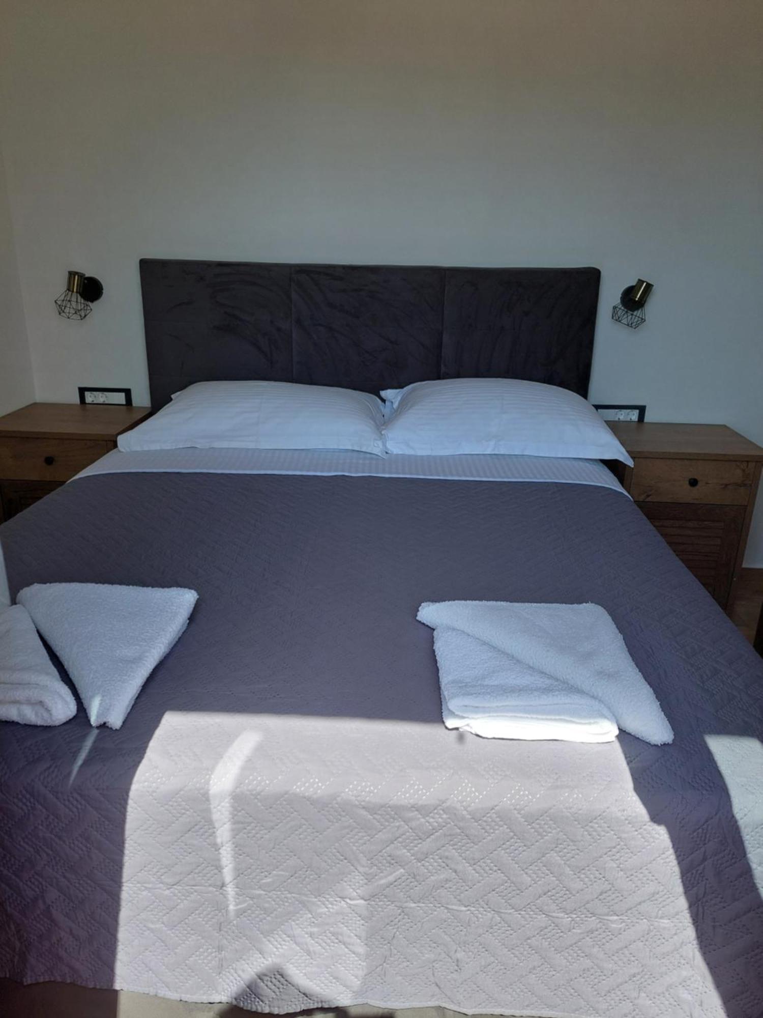 Apartment Karla Paklenica Starigrad Paklenica